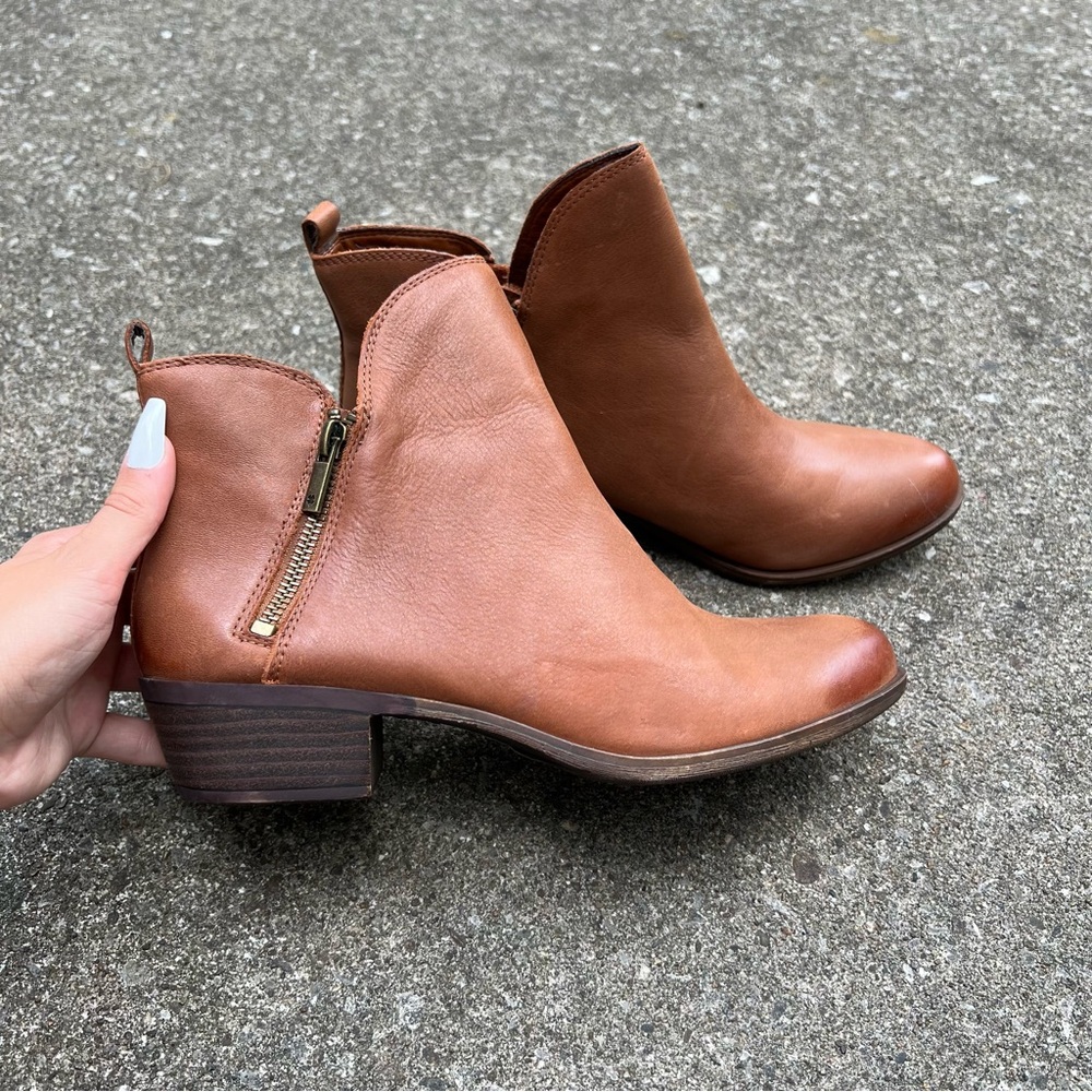 brand new sales tag attached lucky brand ankle boots in chestnut size 9.5